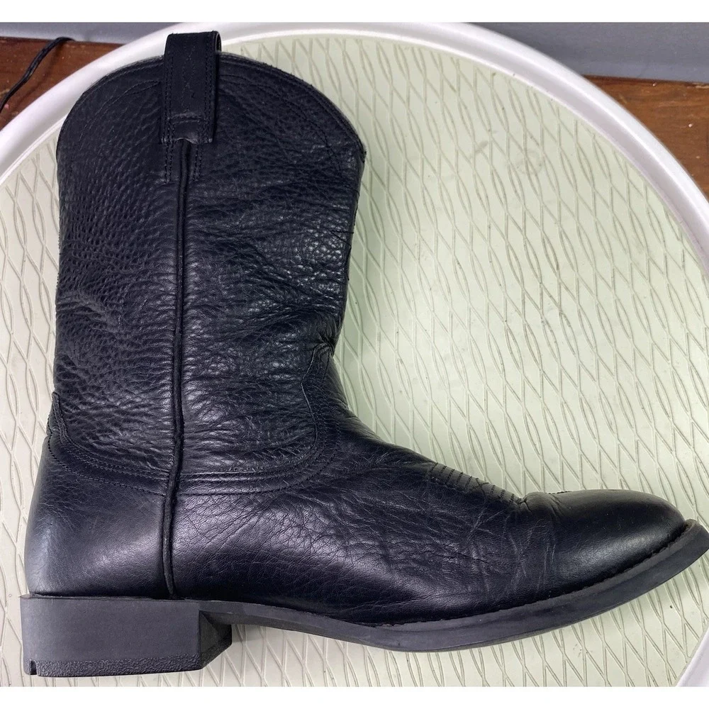 Ariat theme footwear